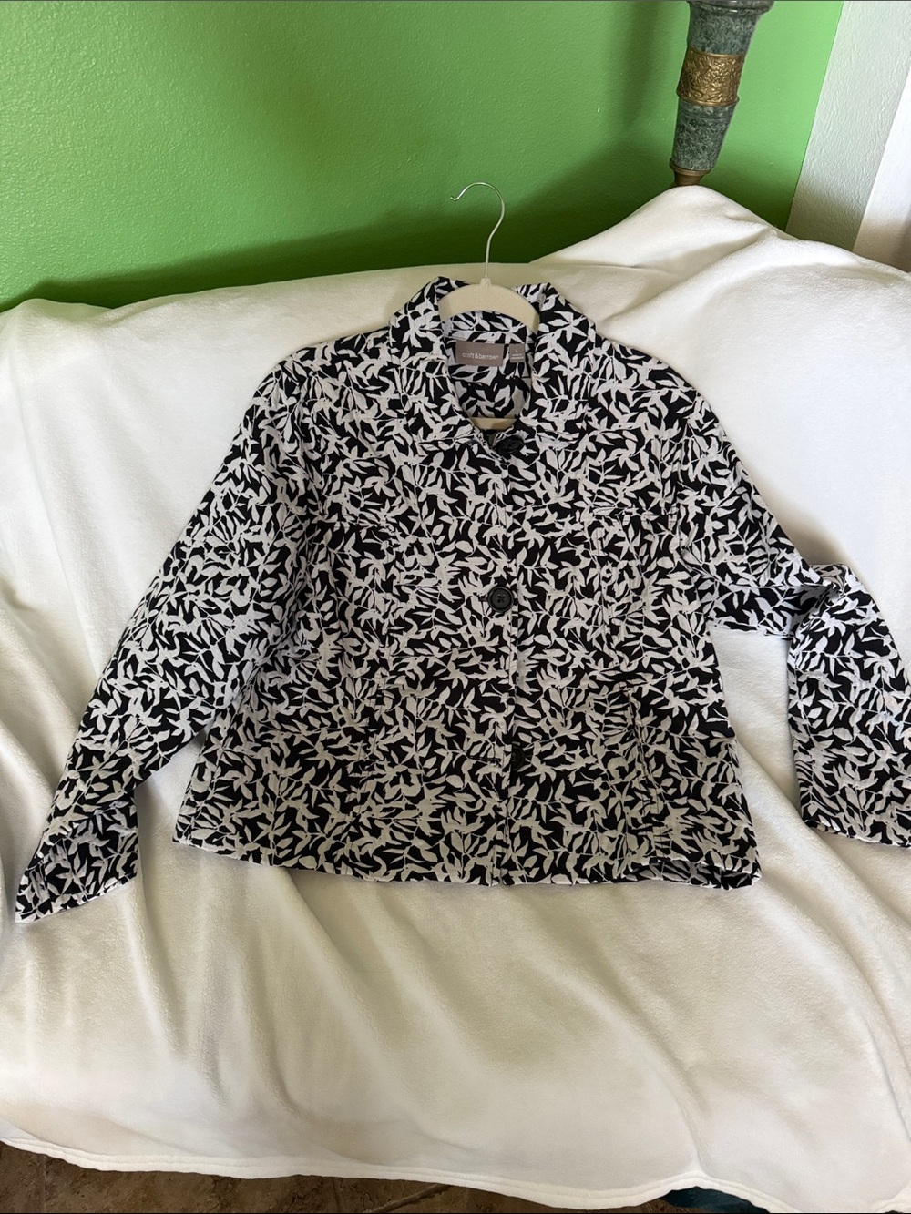 croft & barrow Black and White Leaf-Print Blazer Jacket